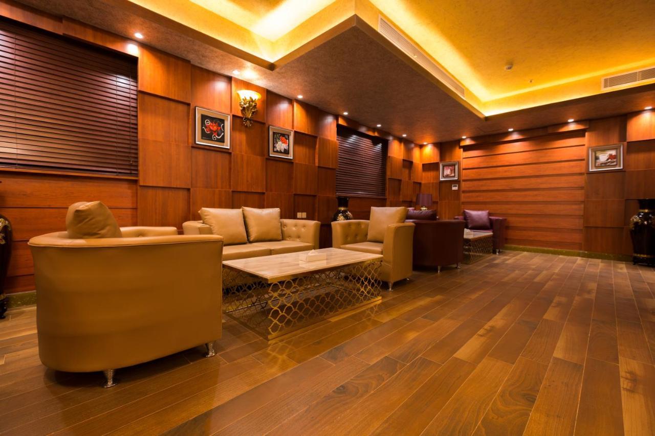 Luxury Hotel Apartments Tabuk Exterior foto